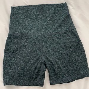 Maternity yoga shorts